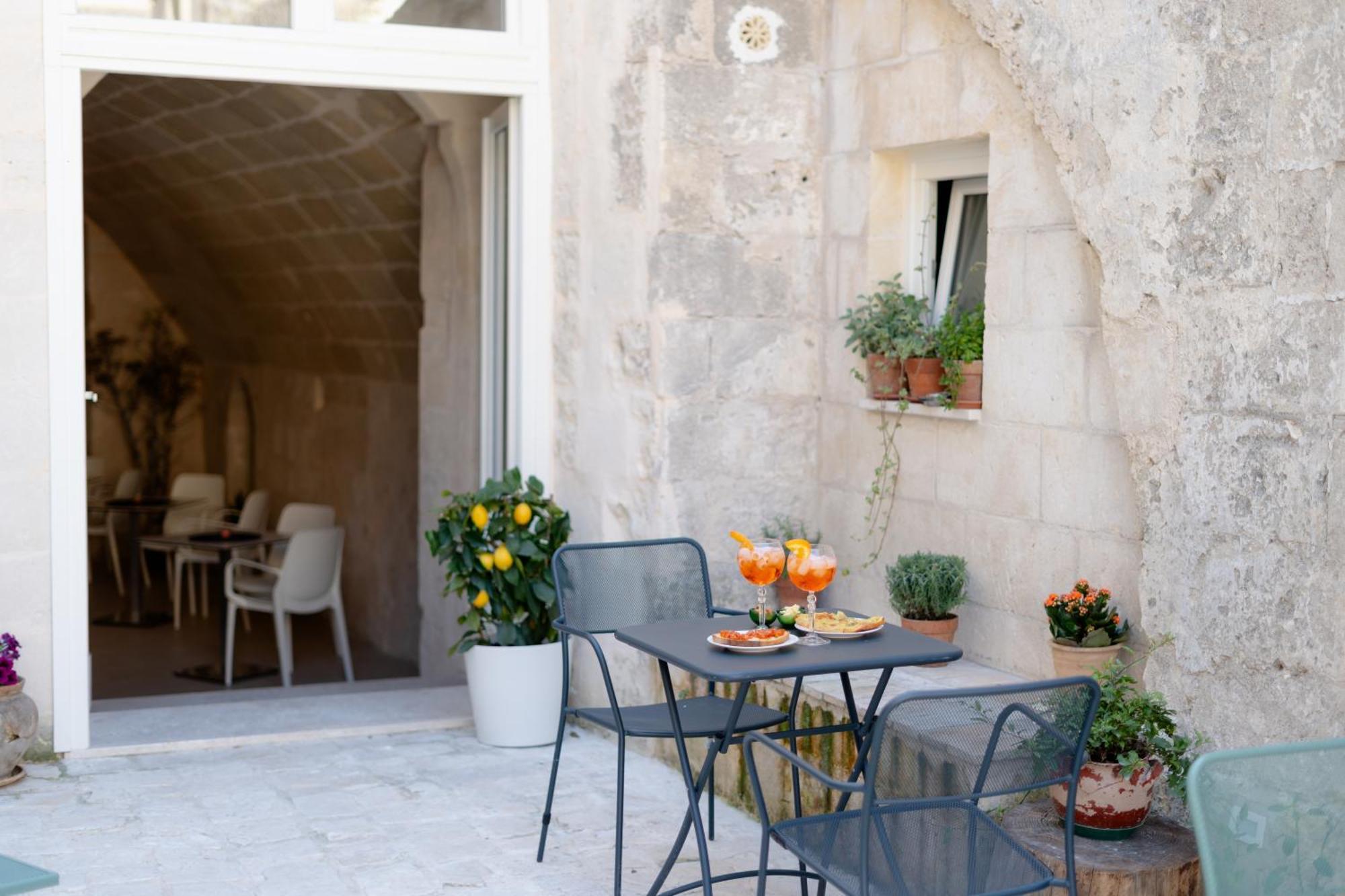 Endea Suite Rooms & Lounge Spa Matera Exteriör bild