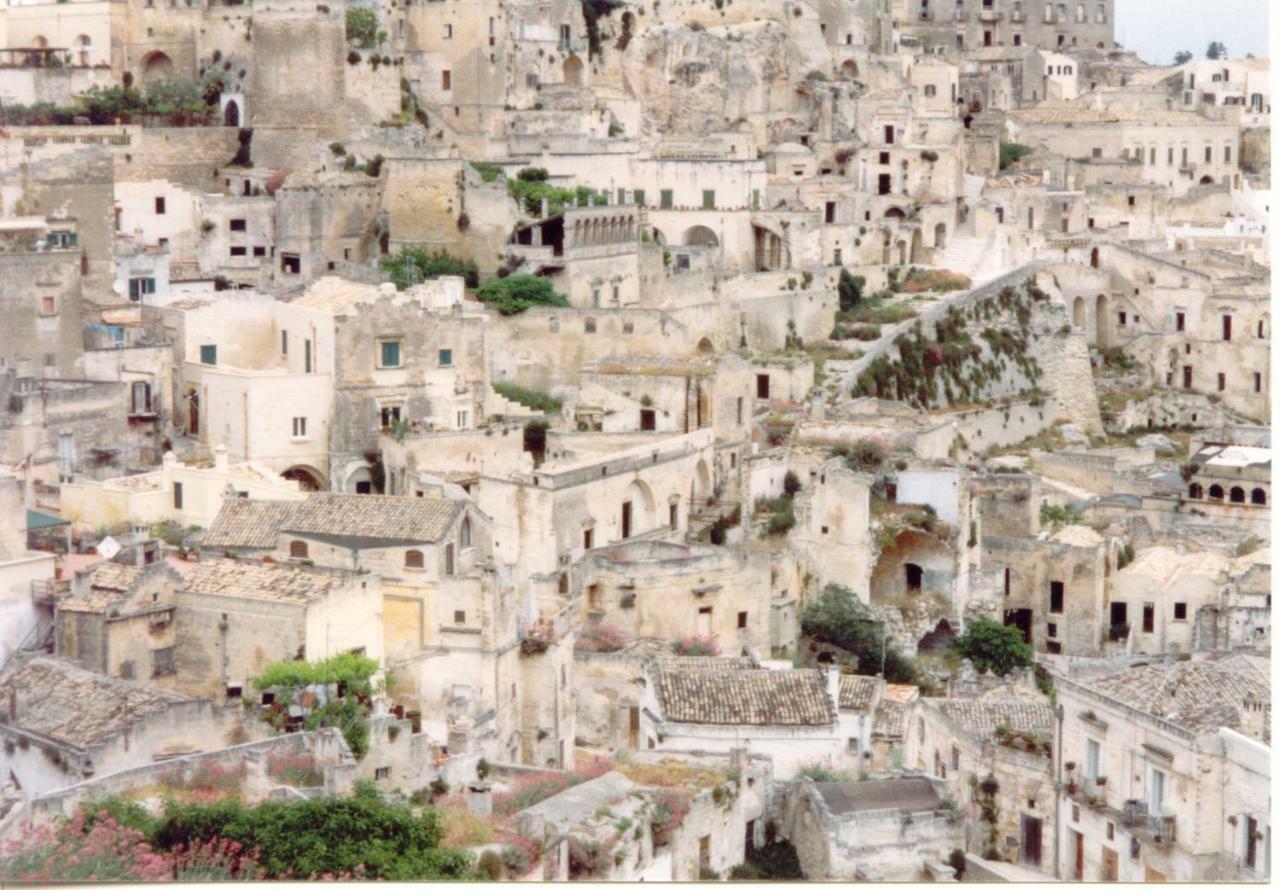 Endea Suite Rooms & Lounge Spa Matera Exteriör bild
